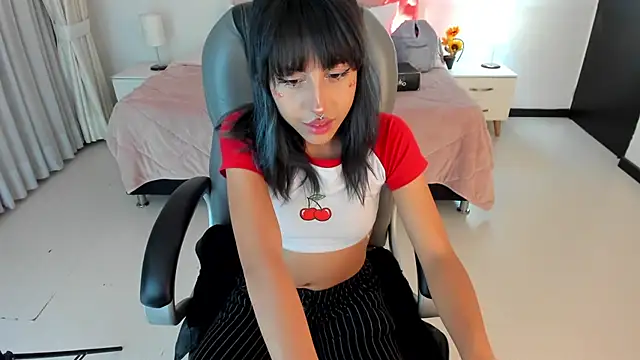 Kitty Pam online show from 02/13/25, 03:29