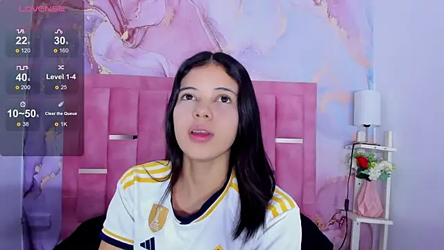 Snapshot of LizzMartin chatting on 02/27/25, 07:26 LizzMartin online show from 02/27/25, 07:26