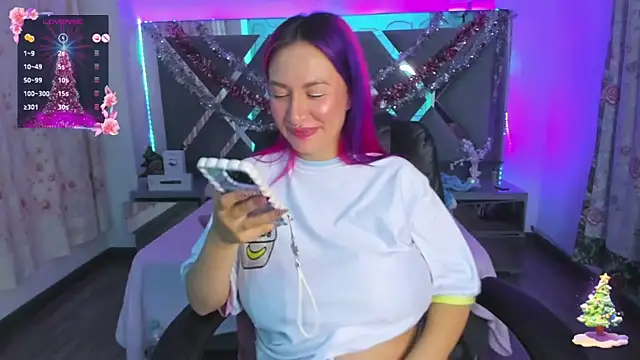 Snapshot of Malala_18 chatting on 01/04/25, 05:37 Malala 18 online show from 01/04/25, 05:37