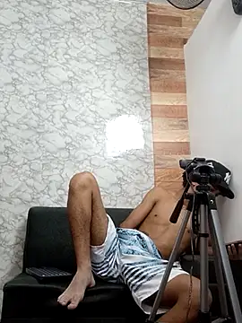 Snapshot of hares_mds chatting on 02/19/25, 12:33 hares mds online show from 02/19/25, 12:33