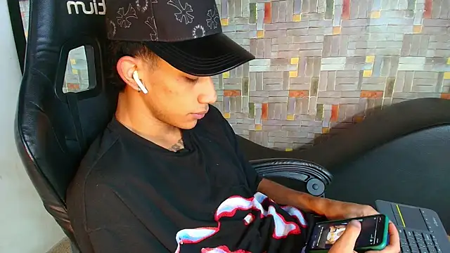 Snapshot of hares_mds chatting on 01/11/26, 03:28 hares mds online show from 01/11/26, 03:28