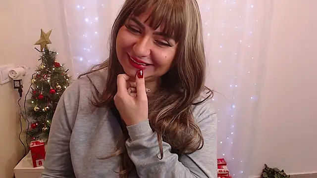 Snapshot of Genesisgems11_ chatting on 12/17/24, 09:39 Genesisgems11 online show from 12/17/24, 09:39