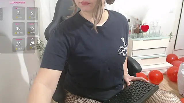 Snapshot of Genesisgems11_ chatting on 02/16/25, 04:09 Genesisgems11 online show from 02/16/25, 04:09