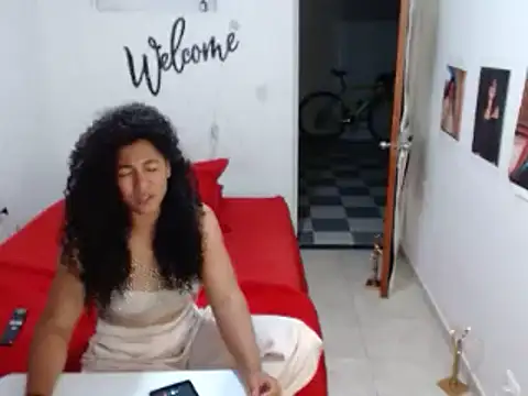 bellacrespalatina online show from 01/01/25, 12:53