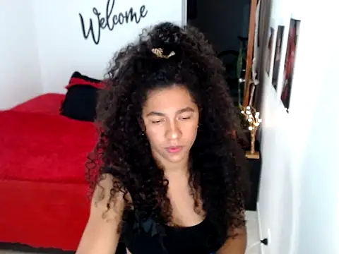 bellacrespalatina online show from 09/17/25, 11:28