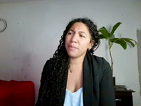 Snapshot of bellacrespalatina chatting on 07/28/26, 06:20 bellacrespalatina online show from 07/28/26, 06:20