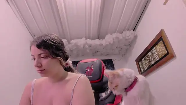 Snapshot of Lauu_G chatting on 09/29/25, 09:14 Lauu G online show from 09/29/25, 09:14