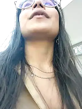 Jade Zephyra online show from 12/08/24, 08:58