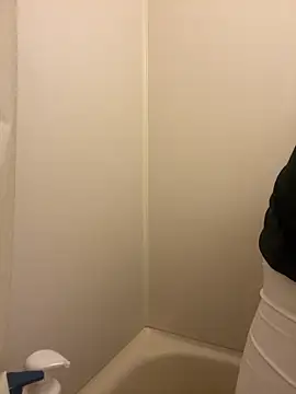 YU-KI00 online show from 11/22/25, 12:15