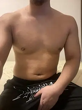 YU-KI00 online show from 12/14/25, 06:08