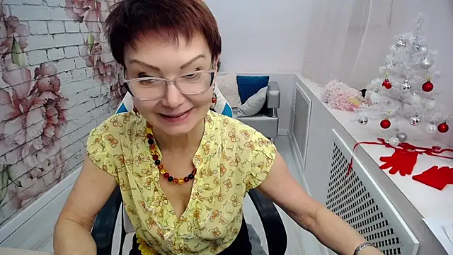 Snapshot of Cutie_Asya chatting on 12/12/24, 10:56 Cutie Asya online show from 12/12/24, 10:56