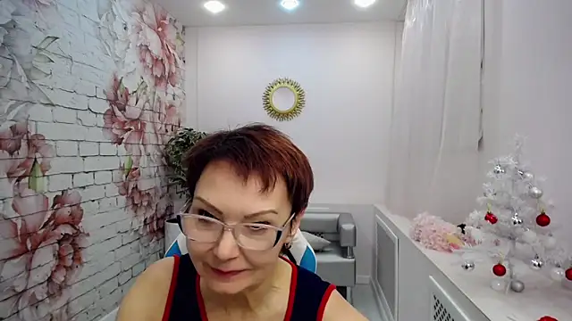 Snapshot of Cutie_Asya chatting on 12/17/24, 11:06 Cutie Asya online show from 12/17/24, 11:06
