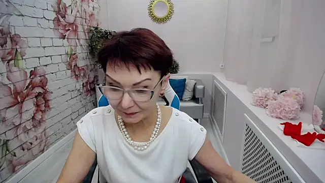 Snapshot of Cutie_Asya chatting on 01/22/25, 11:12 Cutie Asya online show from 01/22/25, 11:12