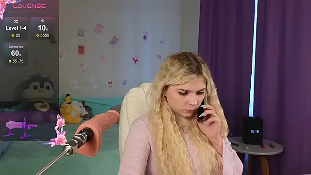 Snapshot of Kate_Legend chatting on 11/14/25, 03:16 Kate Legend online show from 11/14/25, 03:16