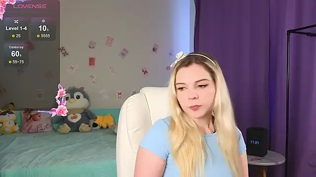 Snapshot of Kate_Legend chatting on 01/19/26, 04:38 Kate Legend online show from 01/19/26, 04:38