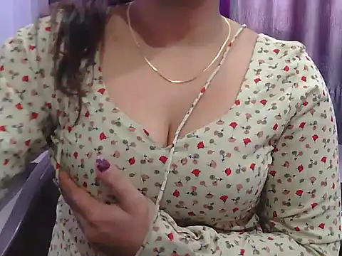 Snapshot of cutie-taara chatting on 02/15/25, 05:41 cutie-taara online show from 02/15/25, 05:41