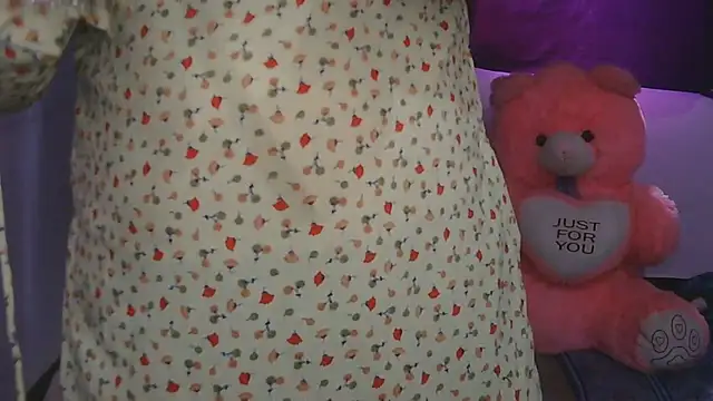 cutie-taara online show from 06/19/26, 03:44