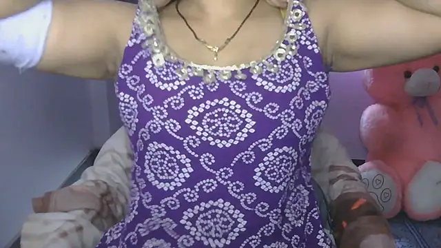 cutie-taara online show from 06/28/26, 04:29