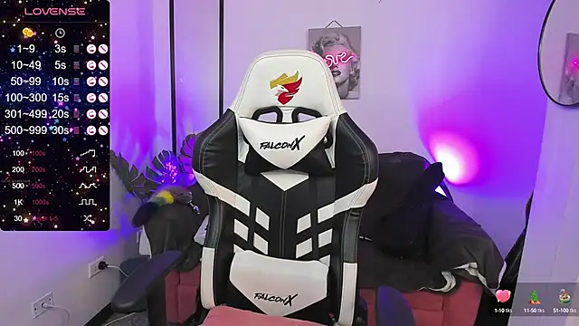 Snapshot of blackberrys_ chatting on 12/02/24, 08:33 blackberrys  online show from 12/02/24, 08:33