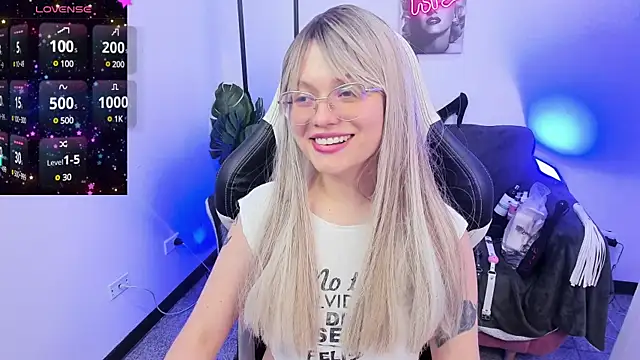 Snapshot of blackberrys_ chatting on 02/05/25, 04:47 blackberrys  online show from 02/05/25, 04:47