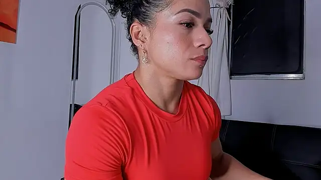 Snapshot of alexafit chatting on 02/12/26, 09:54 alexafit online show from 02/12/26, 09:54