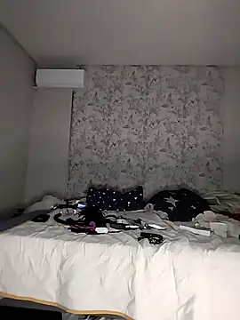 Snapshot of madamdepo chatting on 10/09/25, 06:39 madamdepo online show from 10/09/25, 06:39