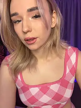 Snapshot of Eva_Millss chatting on 12/26/24, 01:10 Eva Millss online show from 12/26/24, 01:10