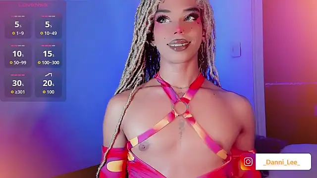 DanniLee  online show from 10/20/25, 11:49