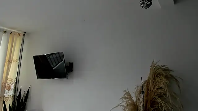 JuanDiegoKing online show from 11/16/25, 03:39