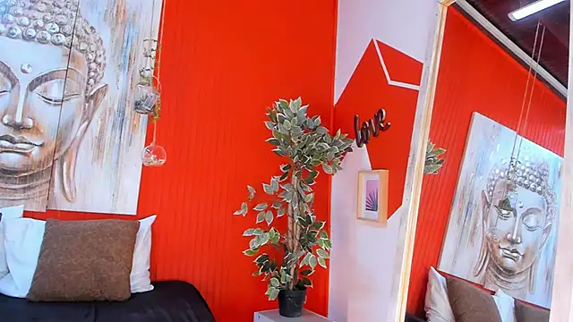 Snapshot of grace_miller03 chatting on 10/04/25, 07:56 grace miller03 online show from 10/04/25, 07:56