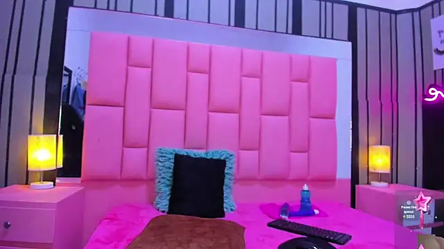 Snapshot of Brithanyslim chatting on 12/30/24, 08:04 Brithanyslim online show from 12/30/24, 08:04