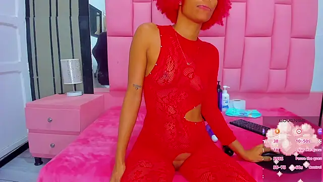 Snapshot of Brithanyslim chatting on 02/14/25, 08:05 Brithanyslim online show from 02/14/25, 08:05