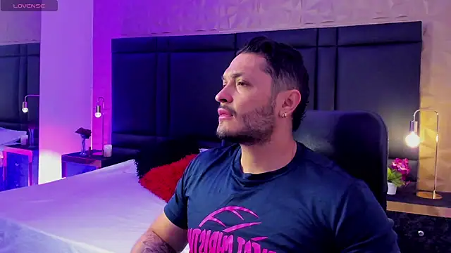 JossAckland online show from 02/09/25, 11:47