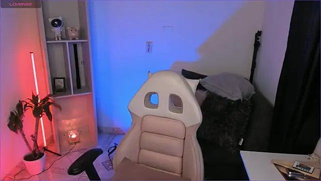 odelei online show from 11/12/25, 08:48