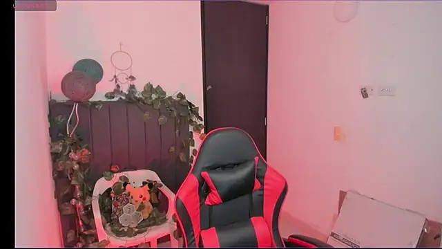 Snapshot of odelei chatting on 04/16/26, 07:42 odelei online show from 04/16/26, 07:42