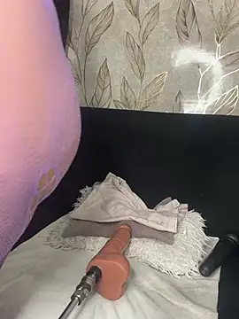 chiquimaturesexy online show from 05/13/26, 12:08