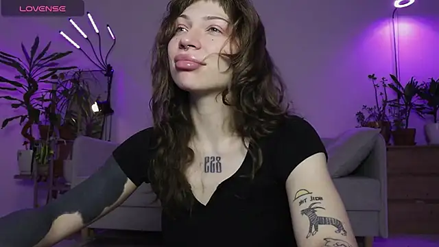 Snapshot of PaulaPratt chatting on 01/18/26, 05:33 PaulaPratt online show from 01/18/26, 05:33