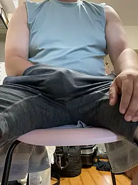 Snapshot of sakuto07 chatting on 10/01/25, 08:20 sakuto07 online show from 10/01/25, 08:20