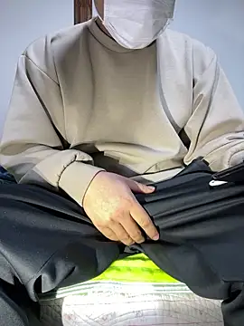 Snapshot of sakuto07 chatting on 01/14/26, 12:55 sakuto07 online show from 01/14/26, 12:55