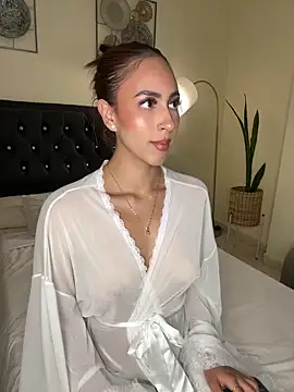 paauly online show from 06/19/26, 10:41