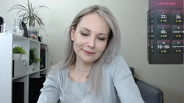 Snapshot of Sunny_bunny6 chatting on 12/26/24, 12:59 Sunny bunny6 online show from 12/26/24, 12:59