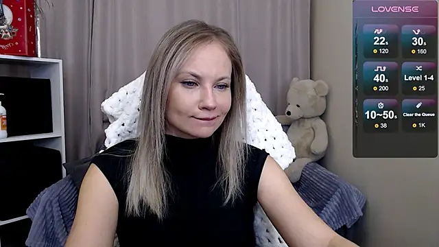 Snapshot of Sunny_bunny6 chatting on 02/11/26, 01:10 Sunny bunny6 online show from 02/11/26, 01:10