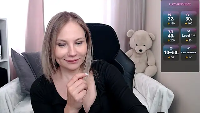 Snapshot of Sunny_bunny6 chatting on 02/27/26, 07:19 Sunny bunny6 online show from 02/27/26, 07:19