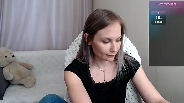 Snapshot of Sunny_bunny6 chatting on 05/04/26, 05:03 Sunny bunny6 online show from 05/04/26, 05:03