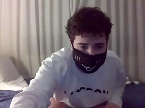 Snapshot of Your_femboy24 chatting on 12/14/24, 12:01 Your femboy24 online show from 12/14/24, 12:01