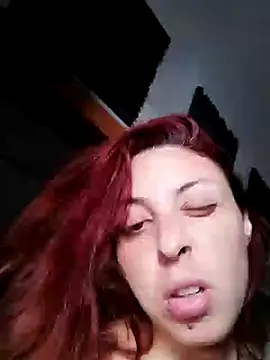 Snapshot of maipilu chatting on 01/18/25, 01:29 maipilu online show from 01/18/25, 01:29