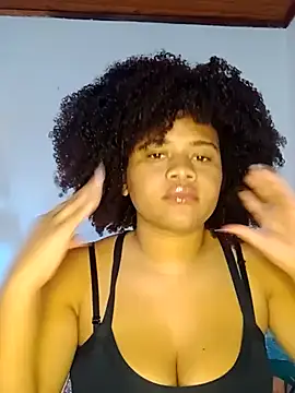 Snapshot of DANIELA_MICHEL chatting on 02/13/25, 06:27 DANIELA MICHEL online show from 02/13/25, 06:27