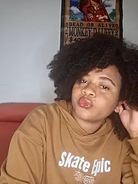 Snapshot of DANIELA_MICHEL chatting on 02/18/25, 12:59 DANIELA MICHEL online show from 02/18/25, 12:59