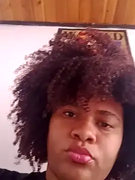 Snapshot of DANIELA_MICHEL chatting on 02/21/25, 02:59 DANIELA MICHEL online show from 02/21/25, 02:59