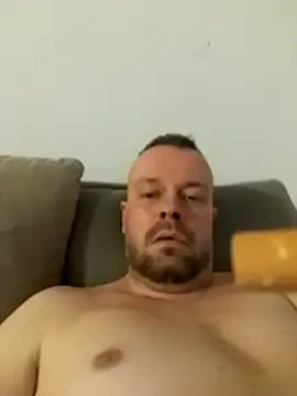 Snapshot of mikaaaaase chatting on 03/28/26, 11:59 mikaaaaase online show from 03/28/26, 11:59